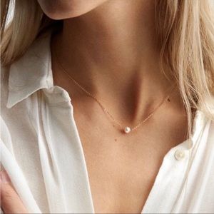 Delicate Minimalist Pearl Necklace Rose Gold